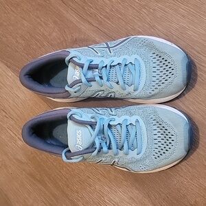 Women's Asics - Size 8 - Light Blue and Purple
